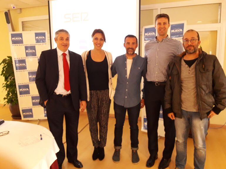 Victoria Puche, directora del hotel Maya, Toni Gallego, Presidente del Lucentum, José Manuel García y Ramón Juan, junto a Pedro Vera Director del Ser Deportivos