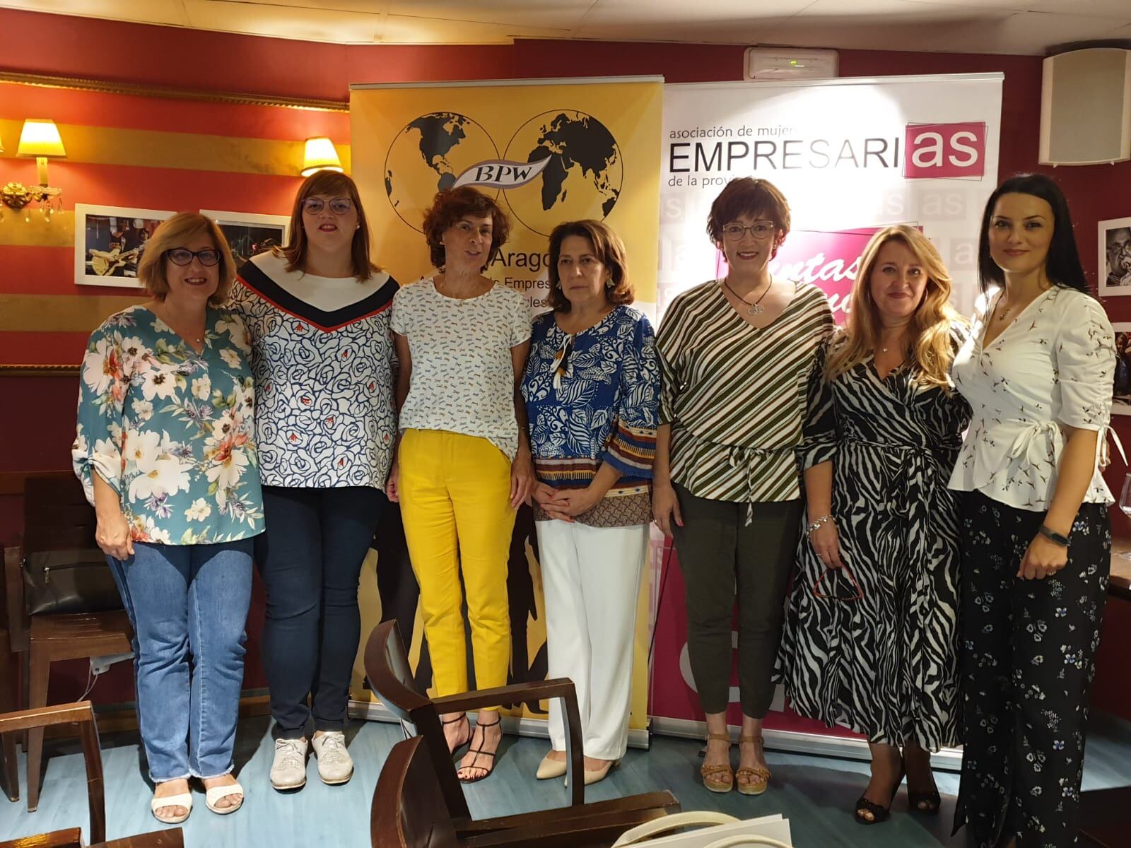 Mujeres participantes en un encuentro organizado por AMEPHU