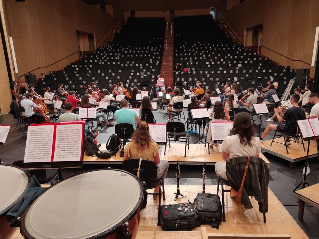 La Orquesta Sinfónica en pleno ensayo