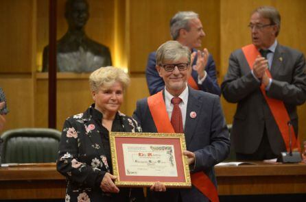 Concha Arnal, Hija Adoptiva