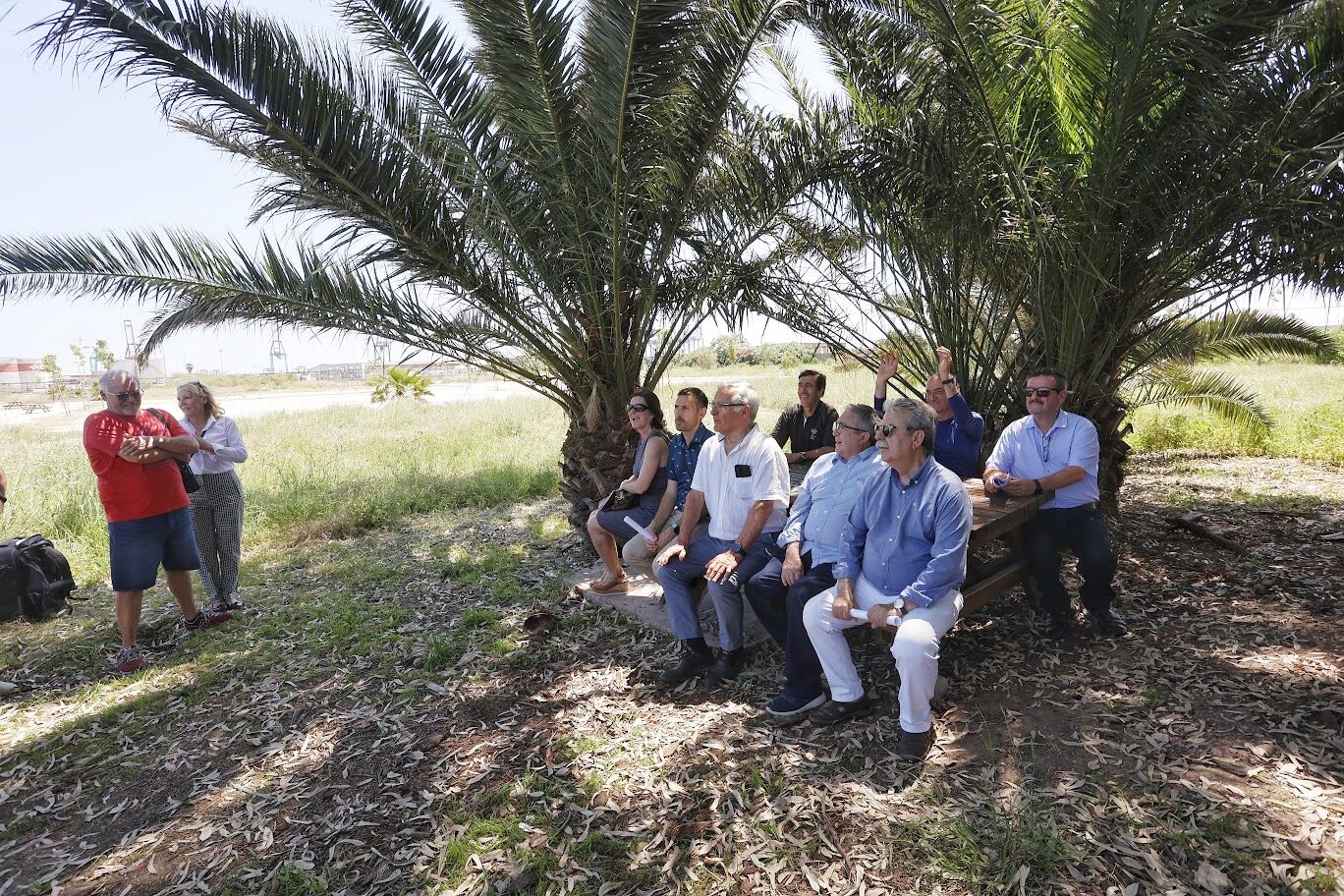 Visita de las autoridades municipales de València a Espai Natzaret
