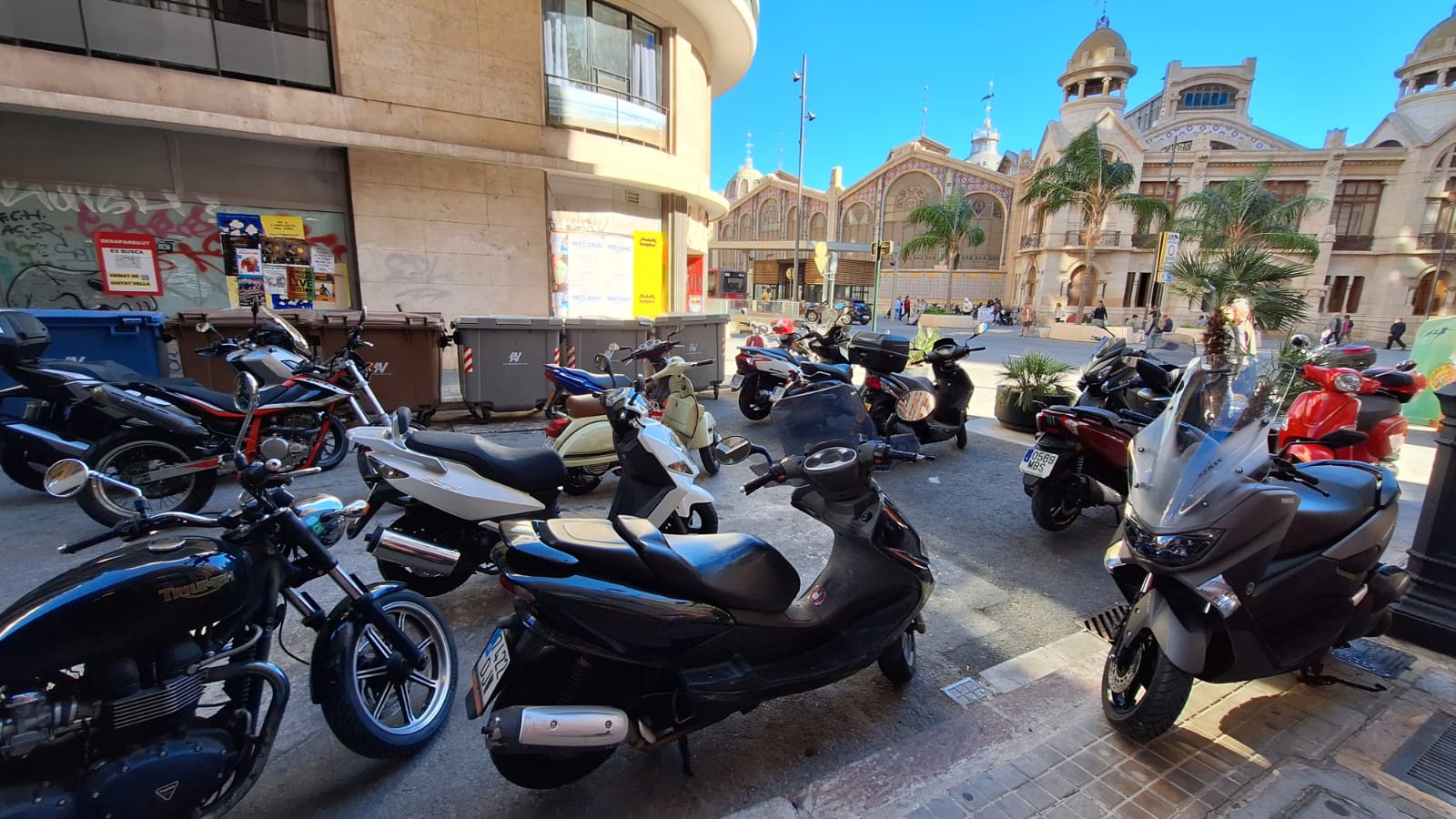 Compromís denuncia que el Gobierno de València quiere devolver el tráfico de coches a varias calles de Velluters