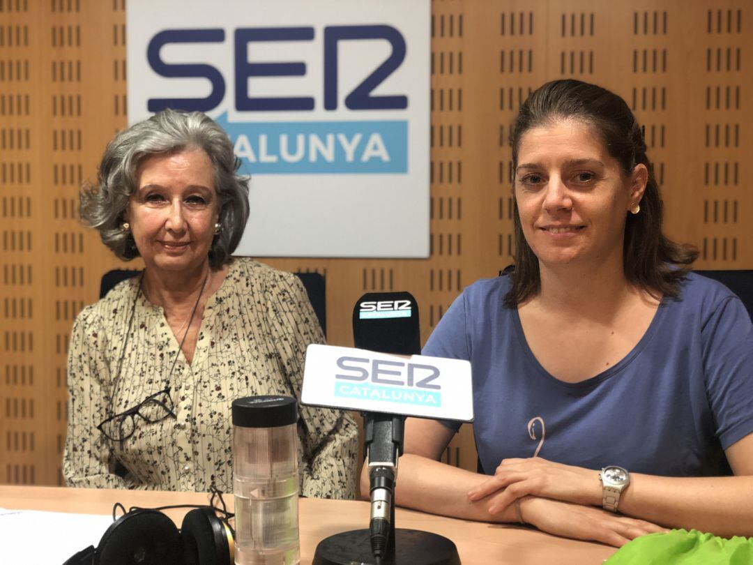 La Carmela i la Glòria abans de començar l'entrevista