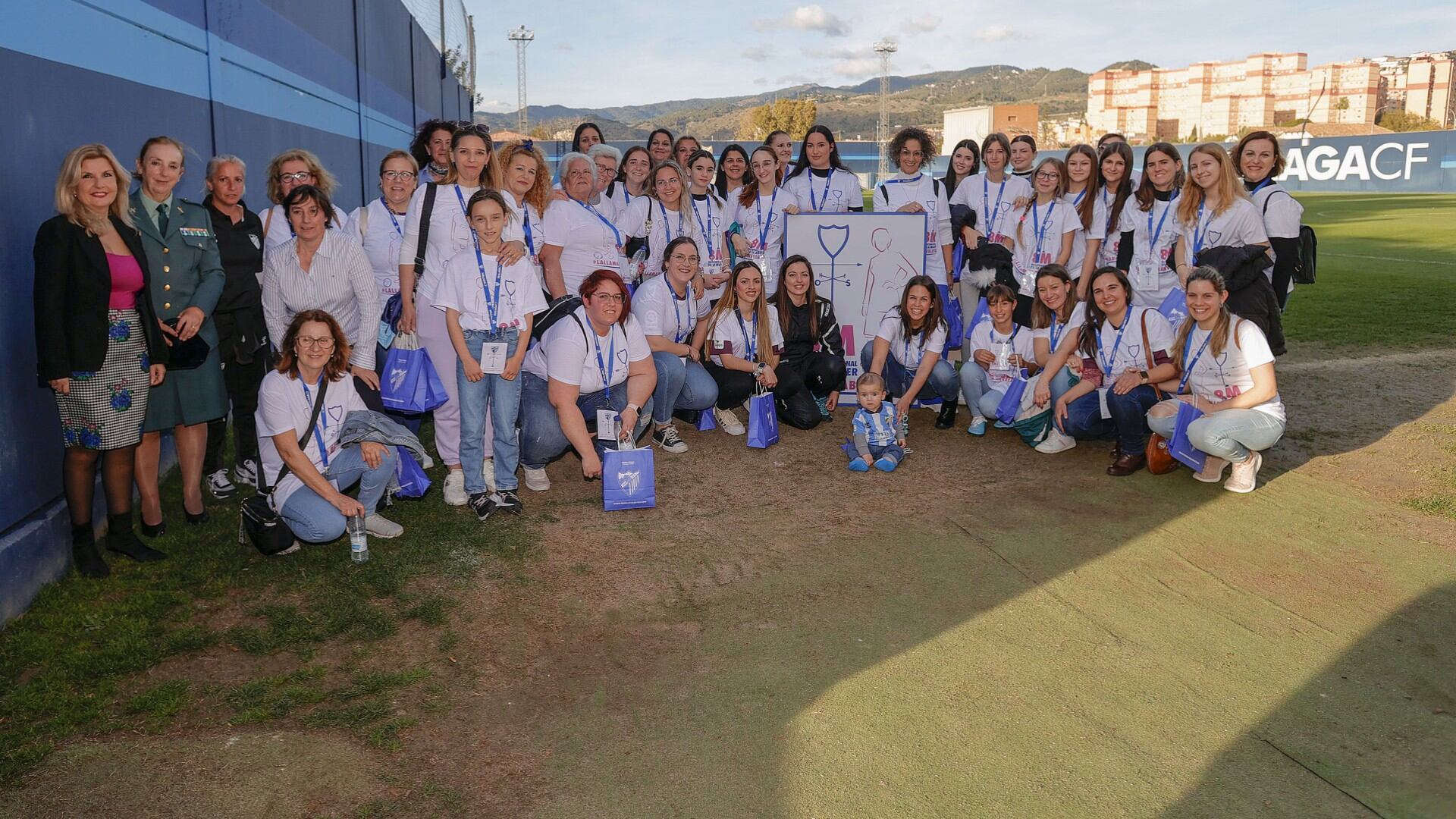 El Málaga organizó una mesa redonda con 40 Fieles Malaguistas donde estuvieron deportistas y referentes en sus respectivas carreras en el camino hacia la igualdad