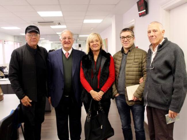 Victor Casaus, Severiano Hernández, Maria del Olmo, Manuel Melgar y Ricardo Fuente en los estudios de Radio Alicante