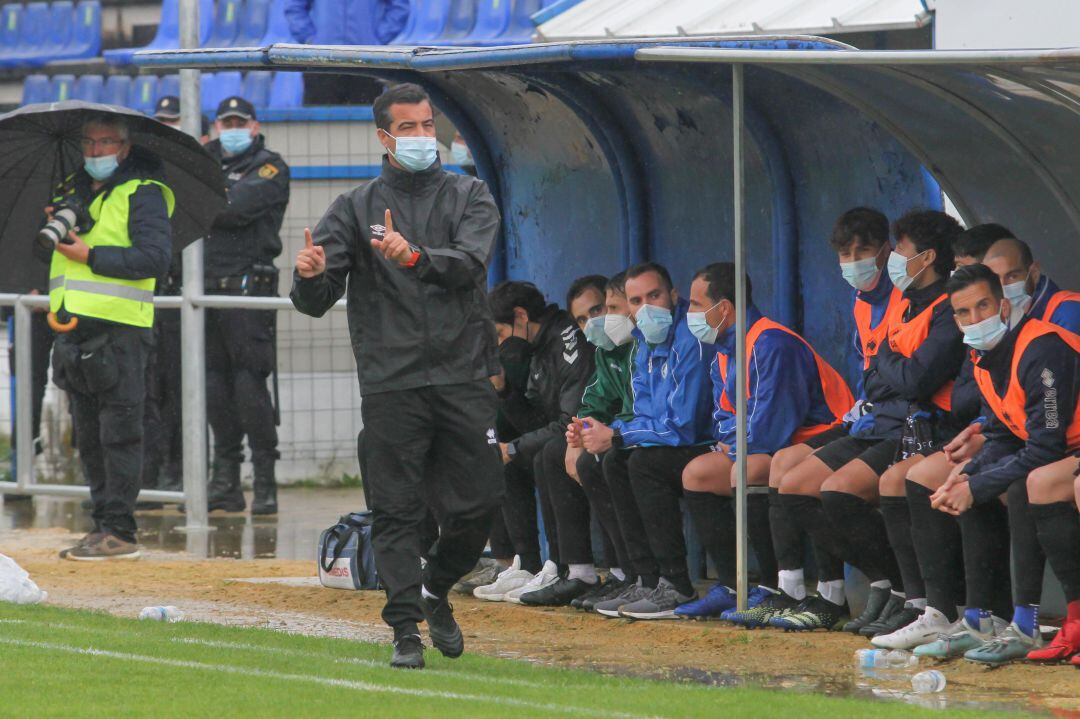 José Pérez Herrera durante el derbi en La Juventud 