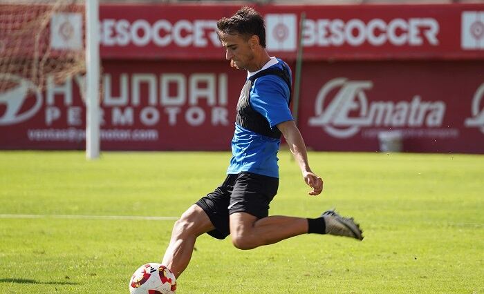 Diego Esteban en un entrenamiento