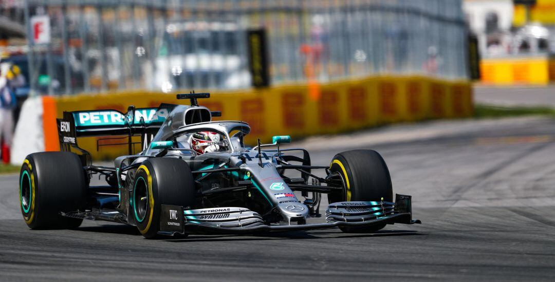 Hamilton, durante la carrera de Canada