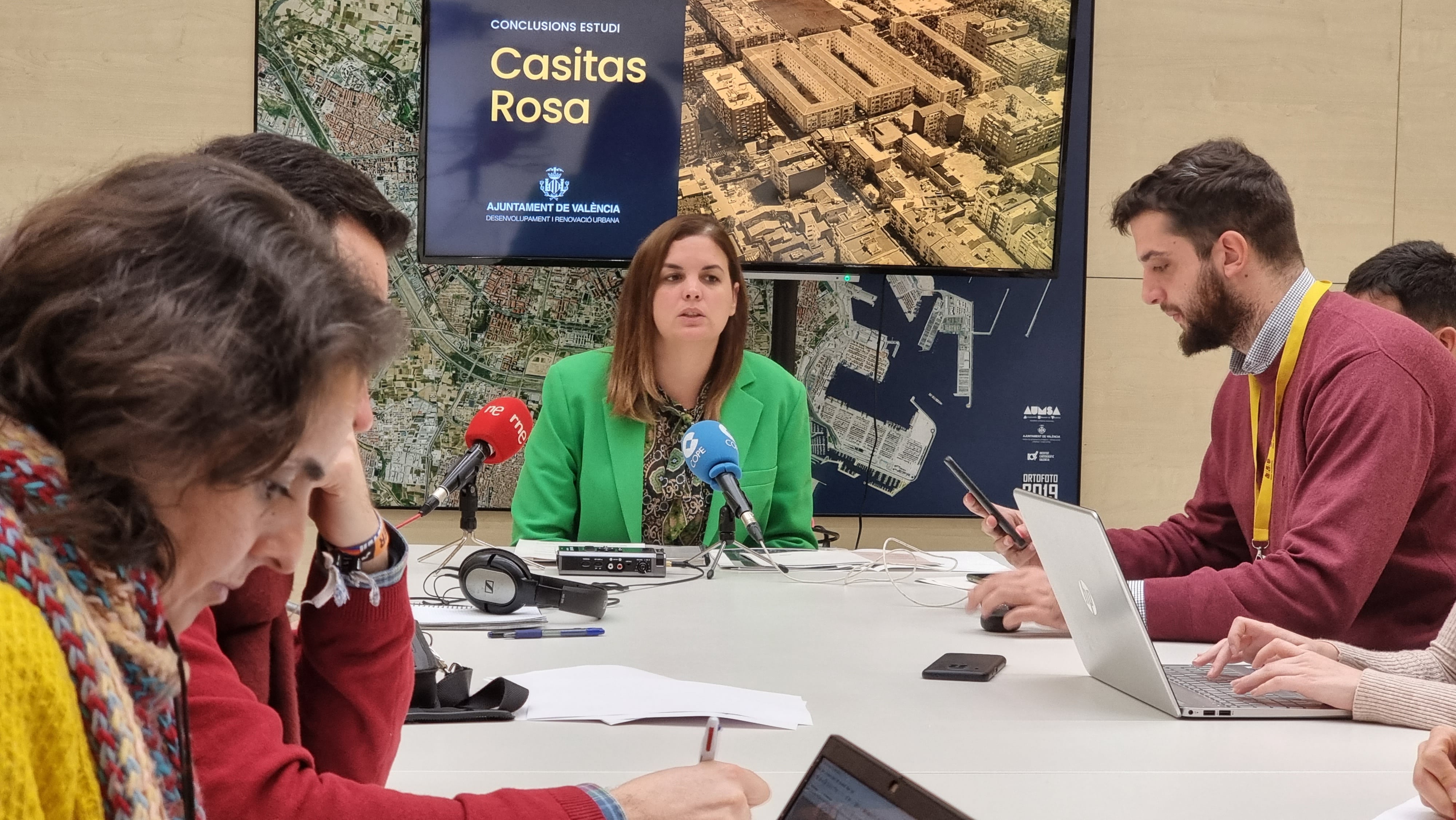 La vicealcaldesa Sandra Gómez presenta el plan para Casitas Rosas