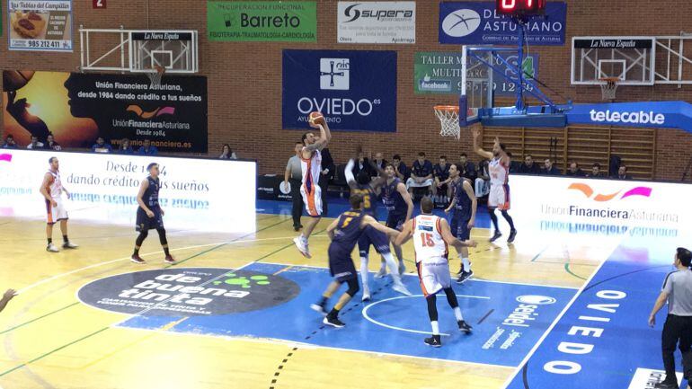 Palencia tuvo el triunfo en sus manos en Oviedo