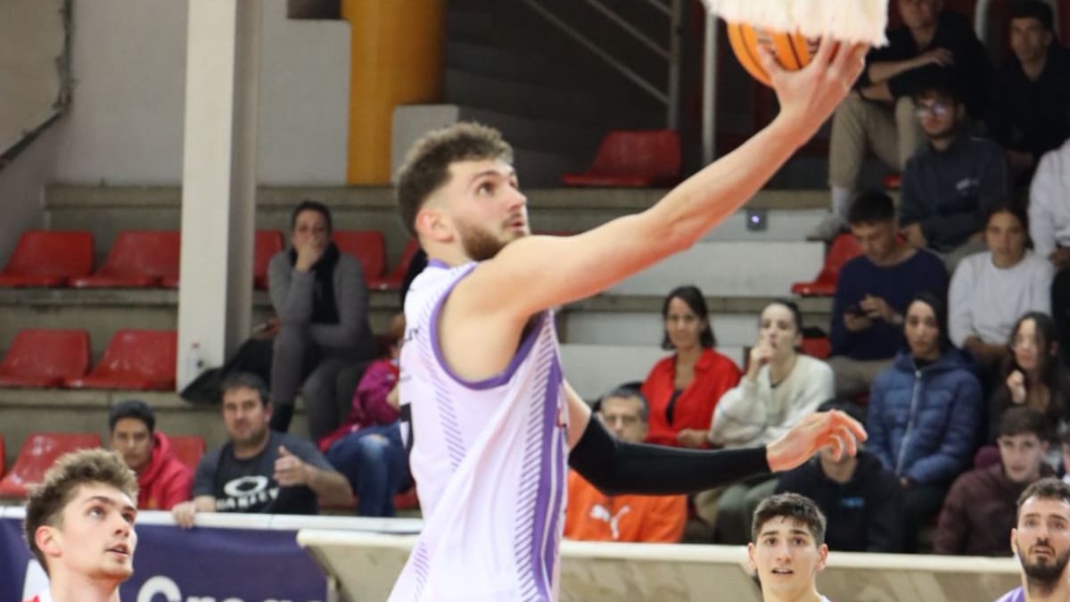 EL UPB Gandia recupera el liderato en Benicarló