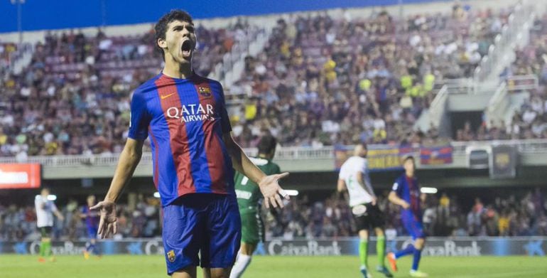 Carles Aleñá, en una imagen difundida por el Barcelona en Twitter.