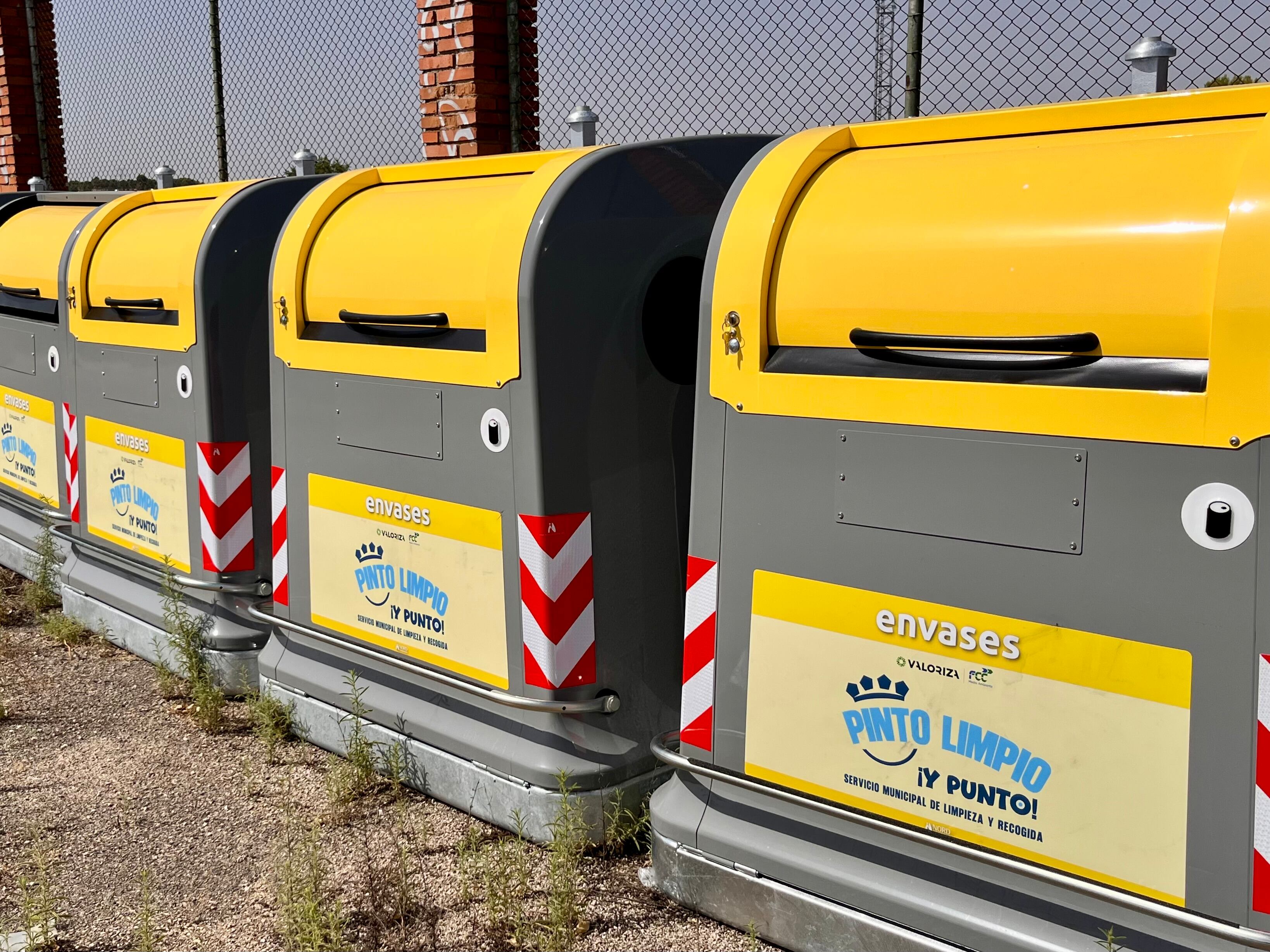 Los nuevos contenedores de basura de Pinto
