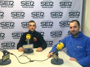 Jorge Martín (I) y Ángel Manuel Cáceres en Radio Elda-SER