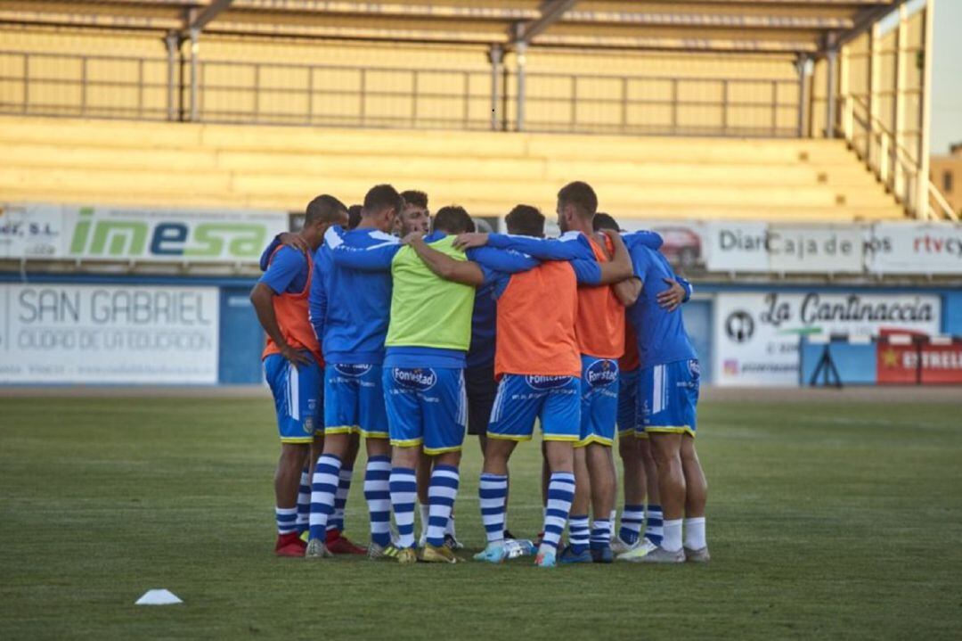 La plantilla de la arandina es consciente de lo importante del triunfo este domingo.