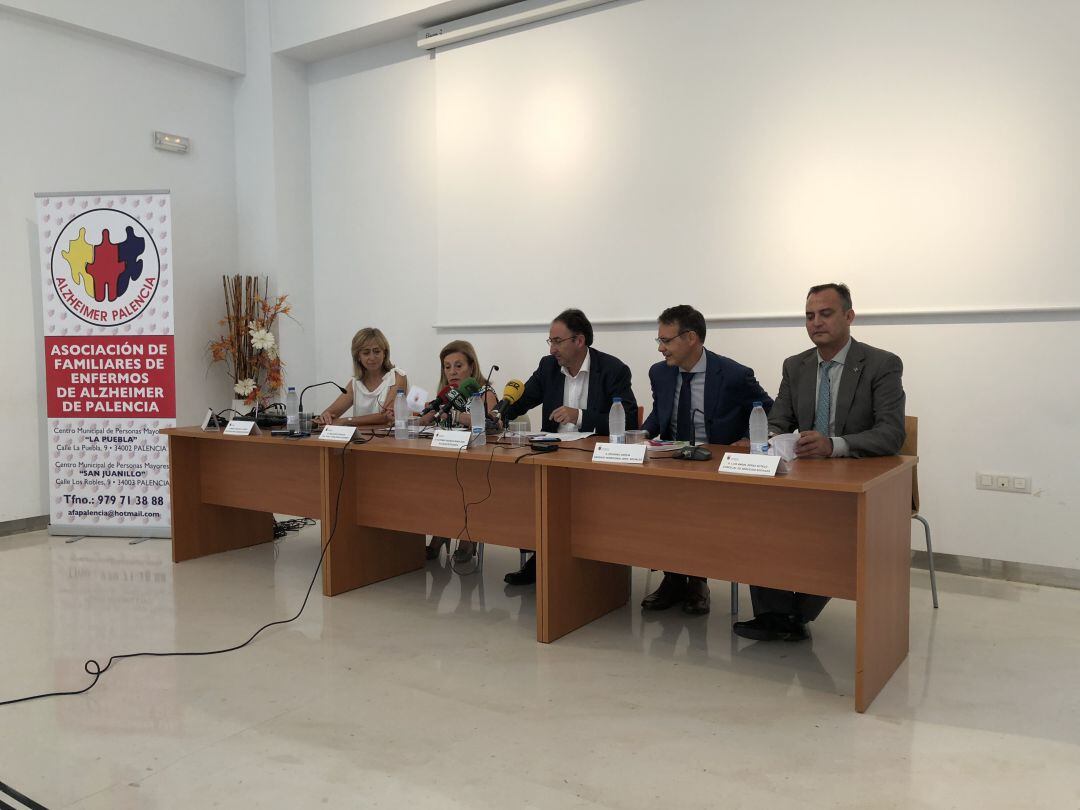 María José de la Fuente, Milagros Carvajal, Alfonso Polanco, Eduardo García y Luis Ángel Pérez