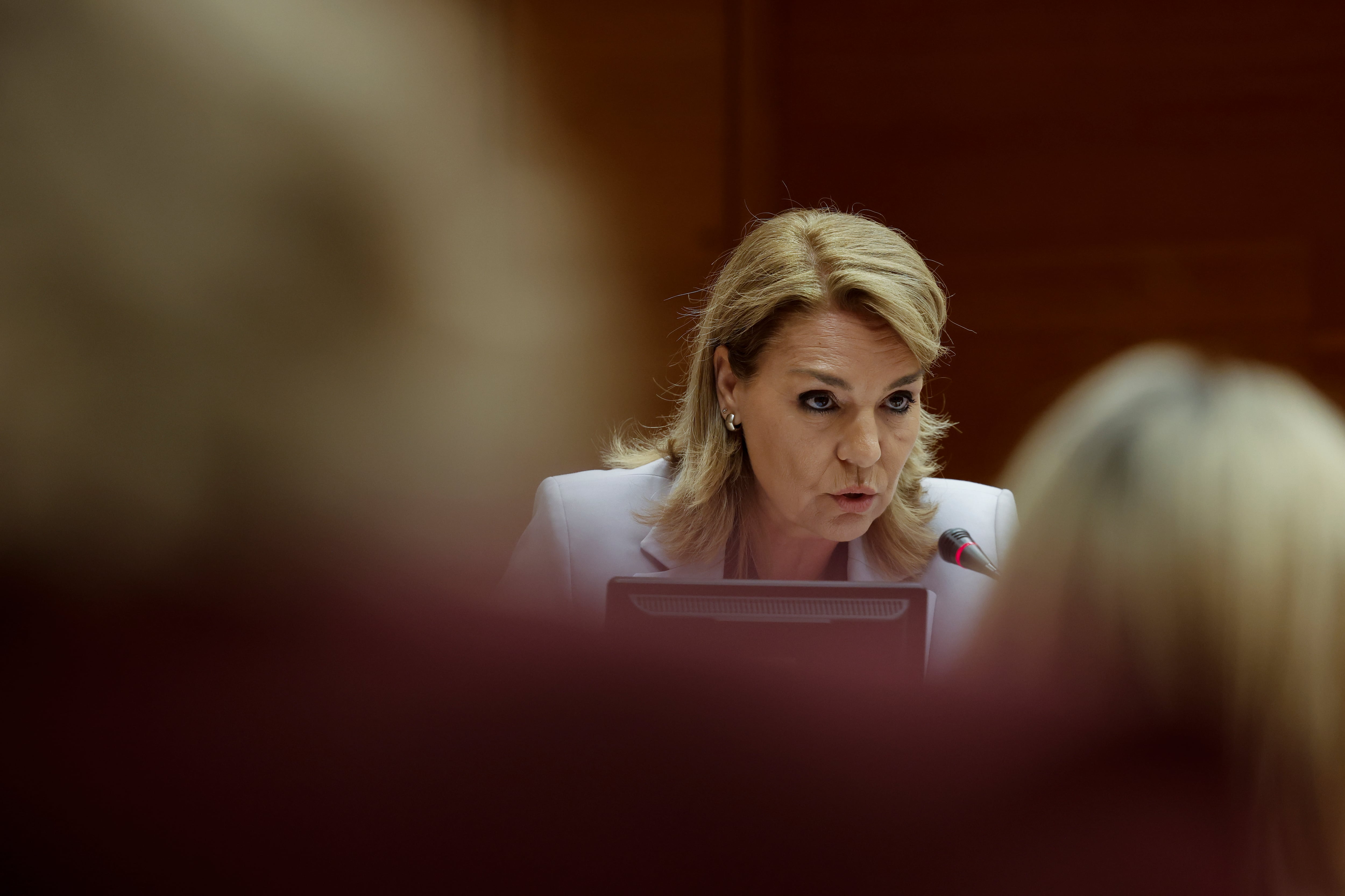 GRAFCVA3512. VALENCIA, 28/04/2026.- La vicepresidenta del Consell, Susana Camarero, durante su comparecencia en la comisión de investigación sobre la dana de 2024 de Les Corts Valencianes que se reúne, tras dos meses sin hacerlo. EFE/Manuel Bruque