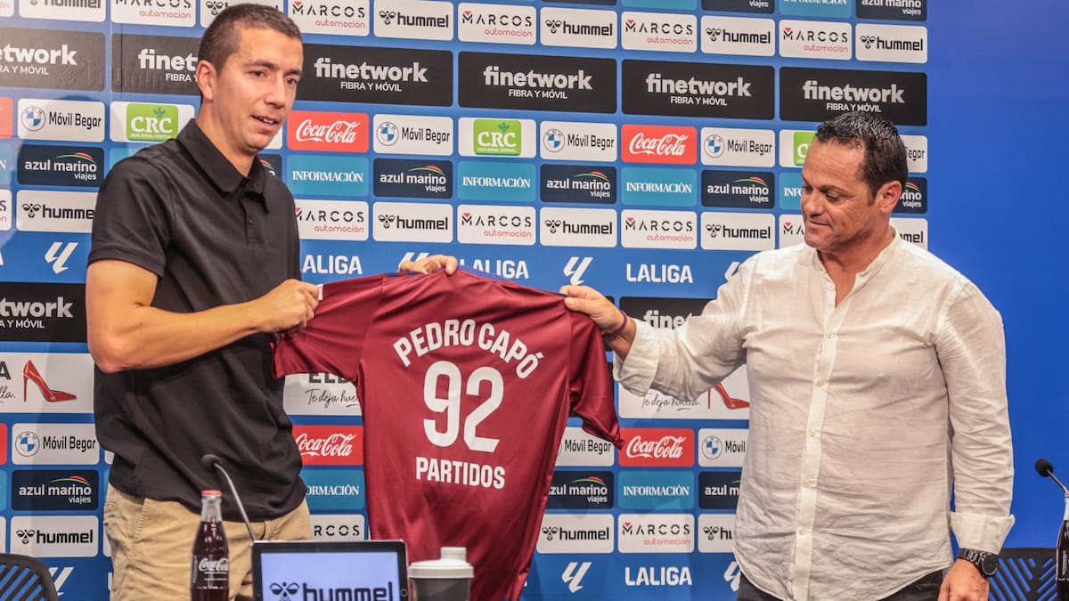 Pedro Capó se despide del Eldense
