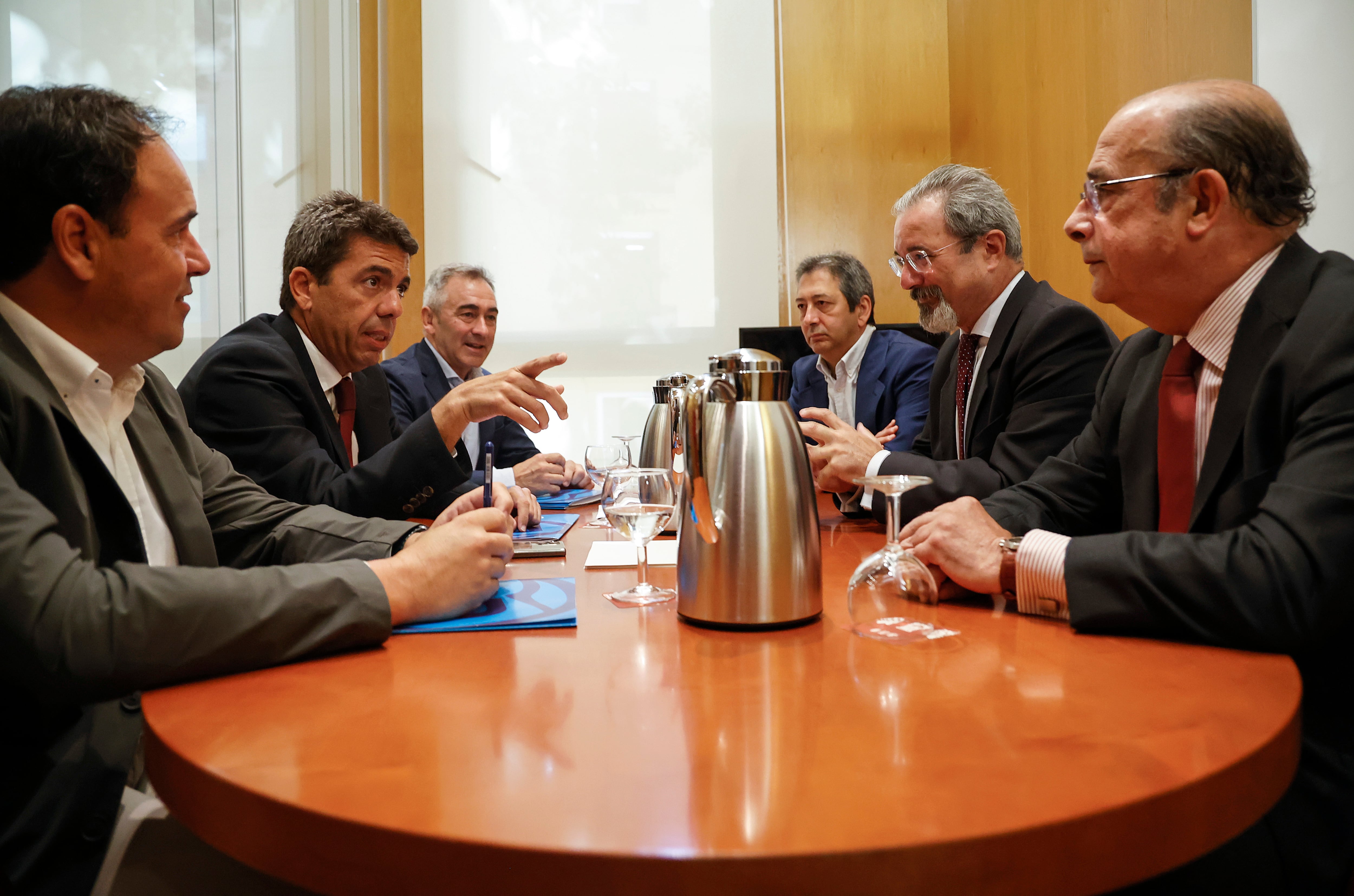 Reunión en la que se fraguó el acuerdo para que el PP y Vox gobiernen la Comunidad Valencia en coalición