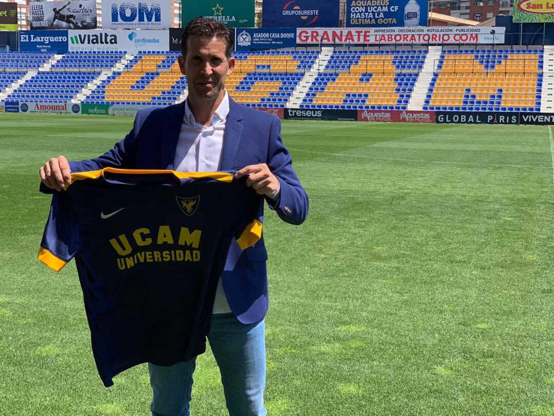 Juan Merino, en su presentación como entrenador del UCAM Murcia CF