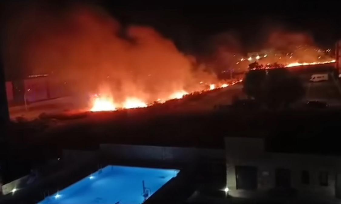 Incendio parcela sin desbrozar del Polígono