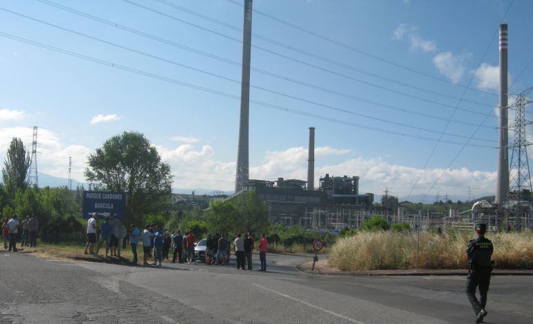 El bloqueo a la térmica de Compostilla se mantiene