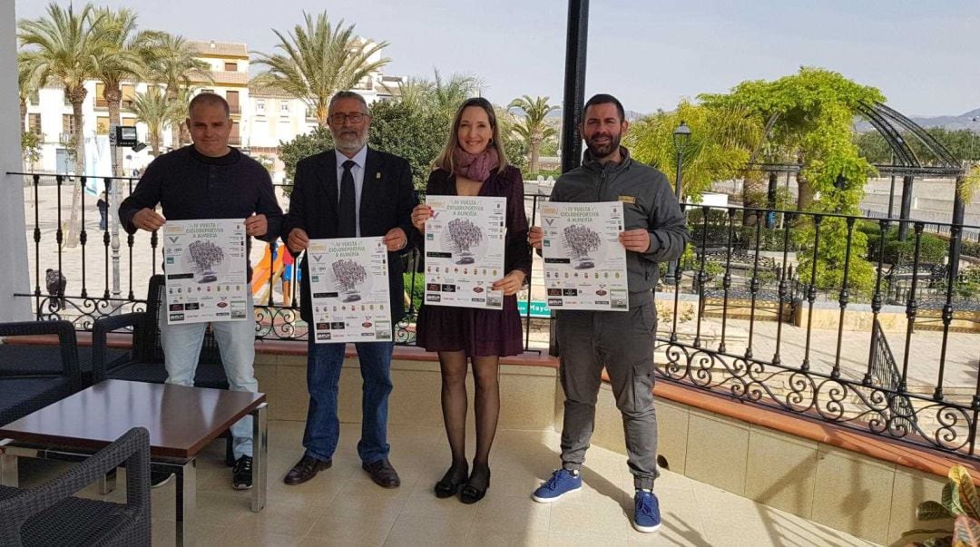 Puesta de largo de la etapa reina de la Vuelta a Almería en Albox.