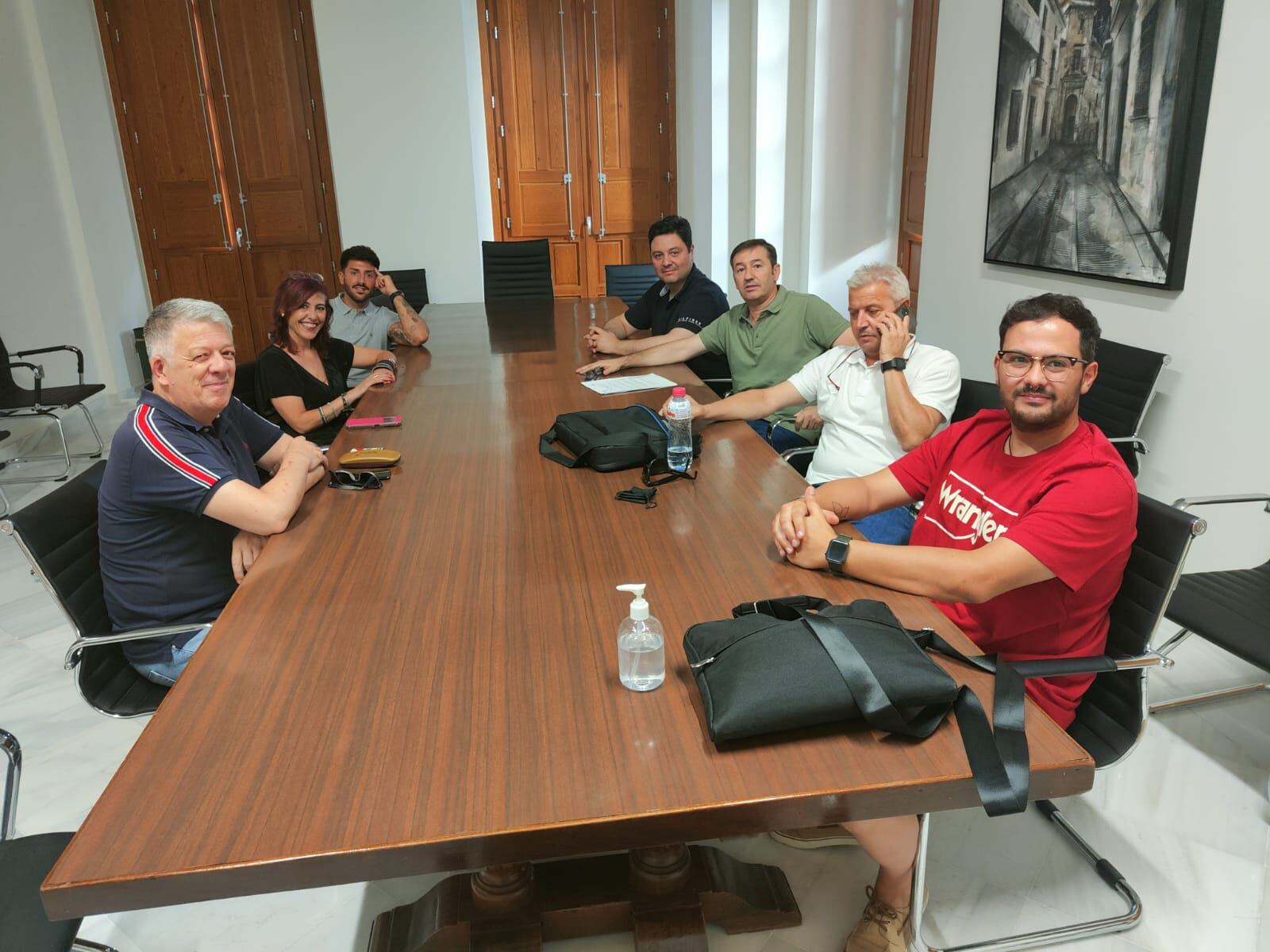 Reunión de Hosteleros de Linares en el Ayuntamiento.