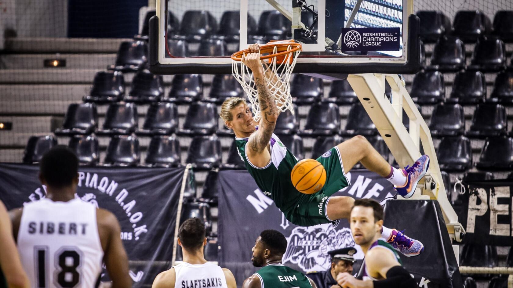 El Unicaja consiguió una nueva victoria en la BCL ante el Paok Salónica