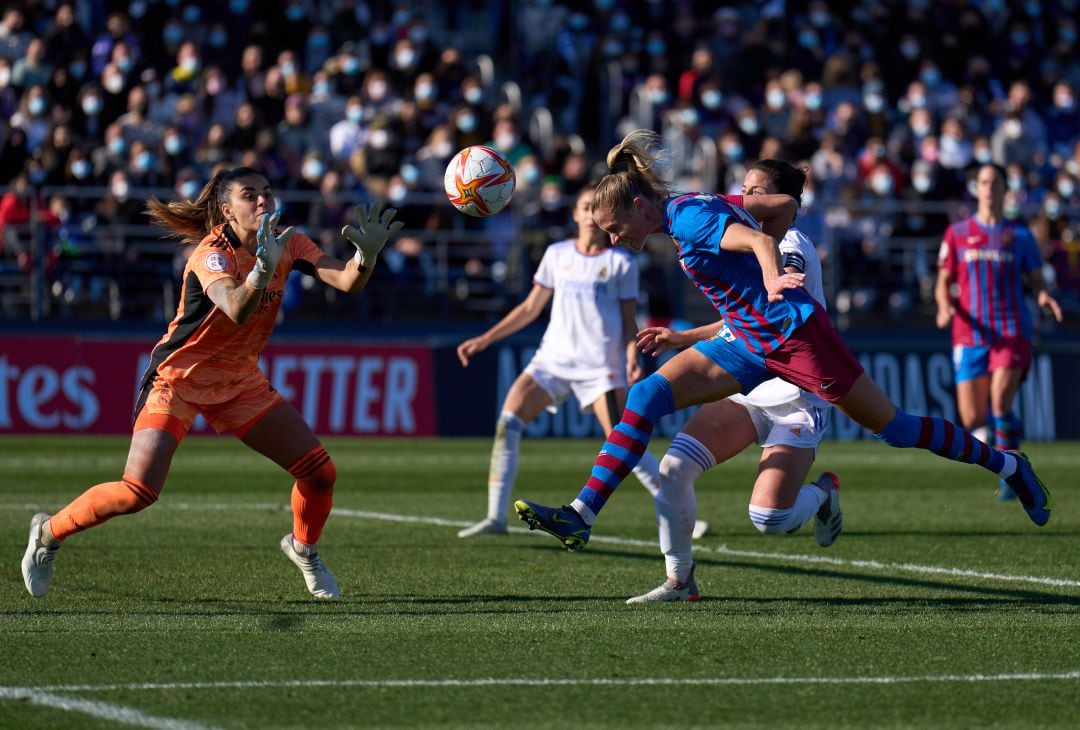 Fotografía de uno de los Clásicos femeninos de esta temporada. 