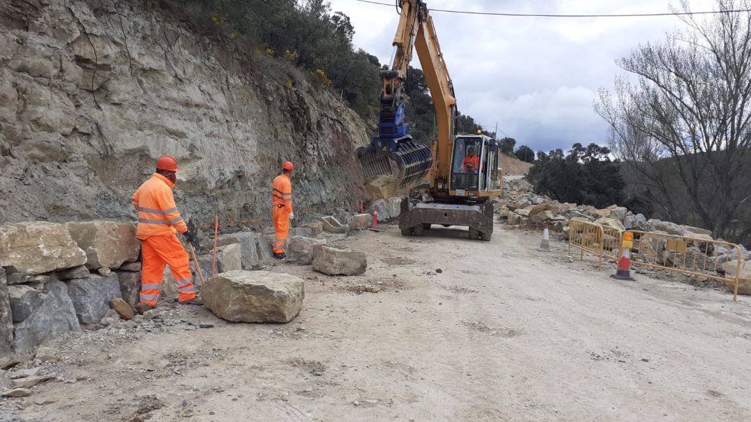Los trabajos se han reanudado en la CV-120, en La Mata. 