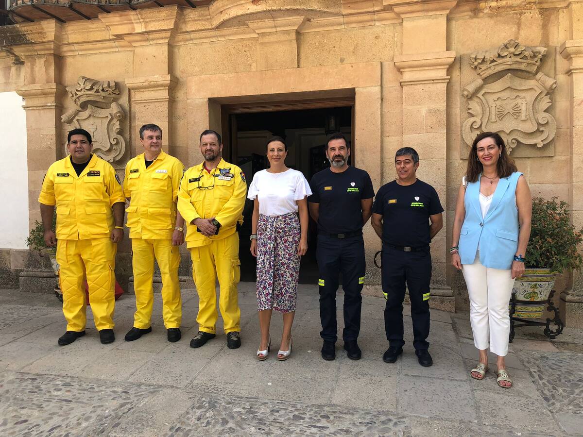 Varios componentes del Cuerpo de Bomberos Voluntarios de Paraguay visitan Ronda
