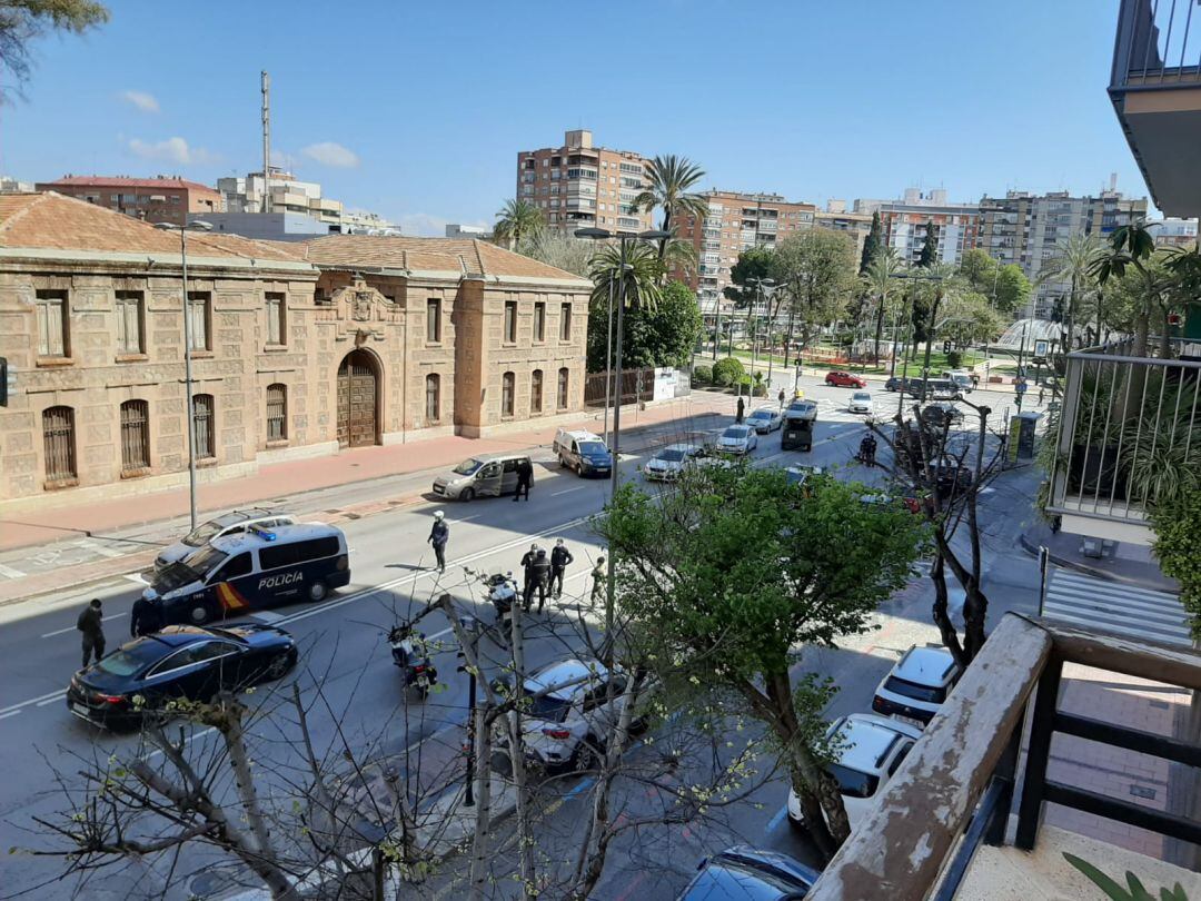 Controles a la altura de la Cárcel Vieja (Murcia)