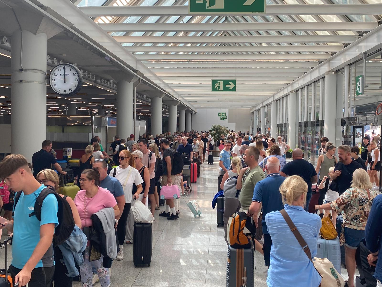 Colas en el aeropuerto de Palma