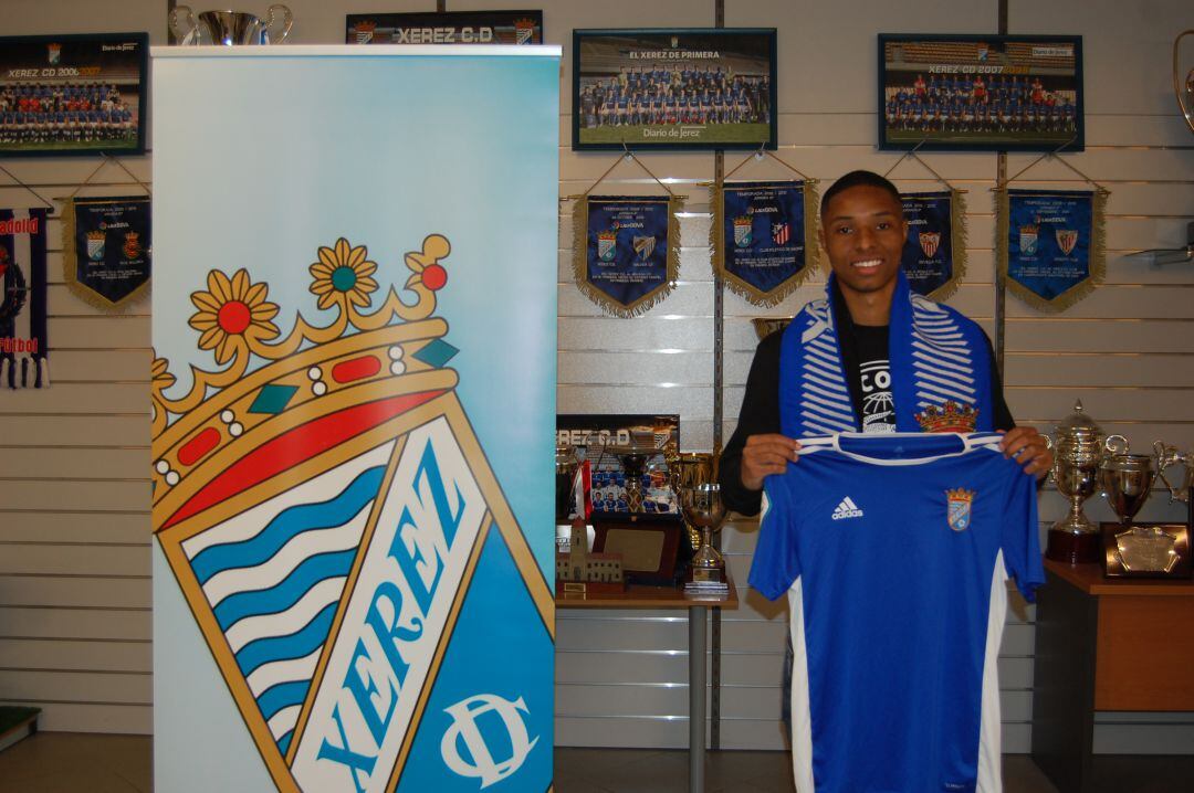 Joao Ferreira el día de su presentación como jugador del Xerez CD