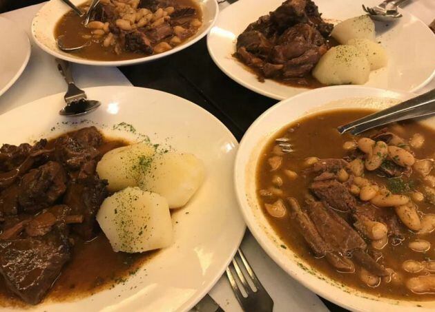 Platos con base de caza en el Lubre (Lugo)