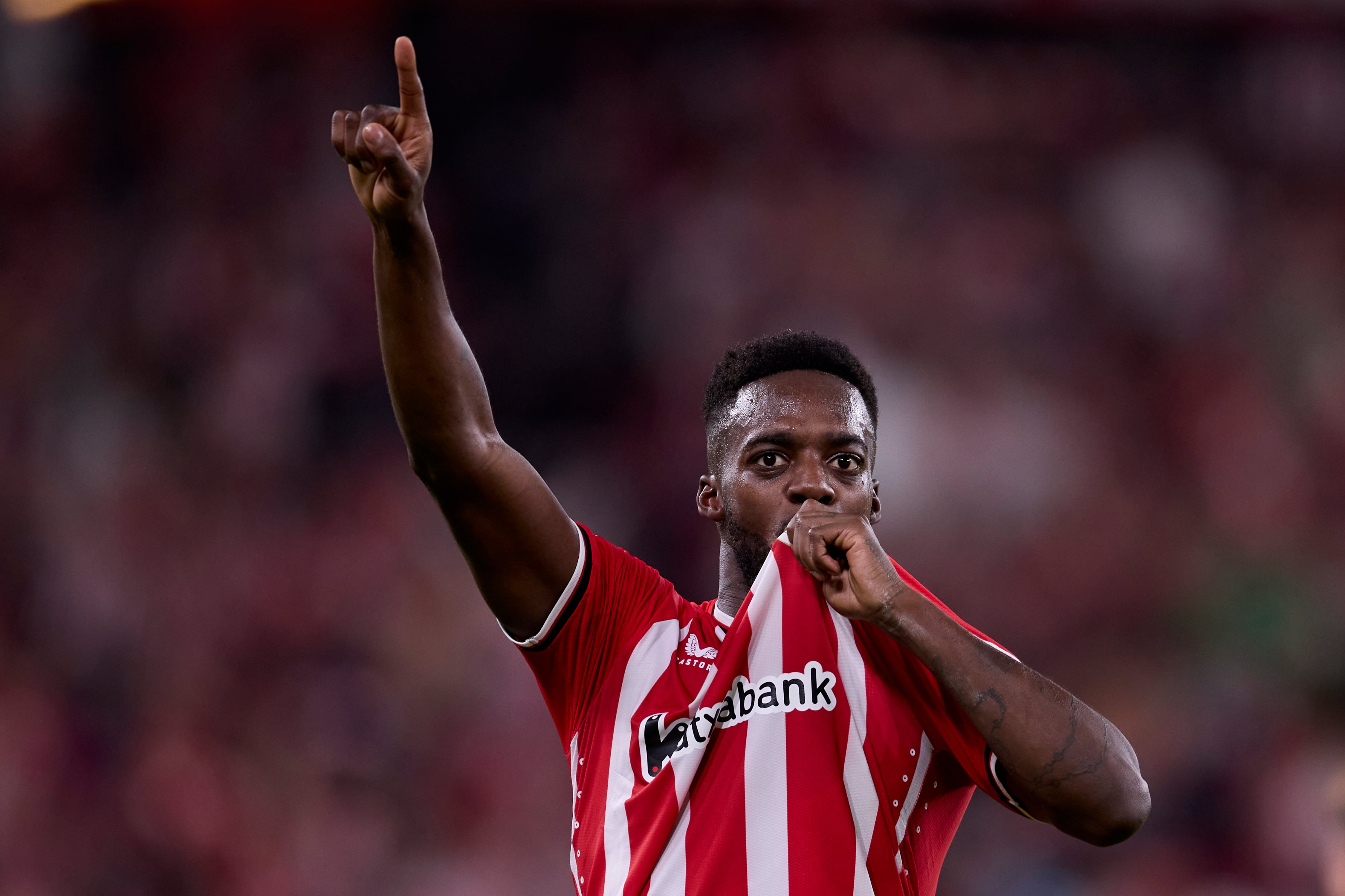 Iñaki Williams celebra el gol de la victoria.