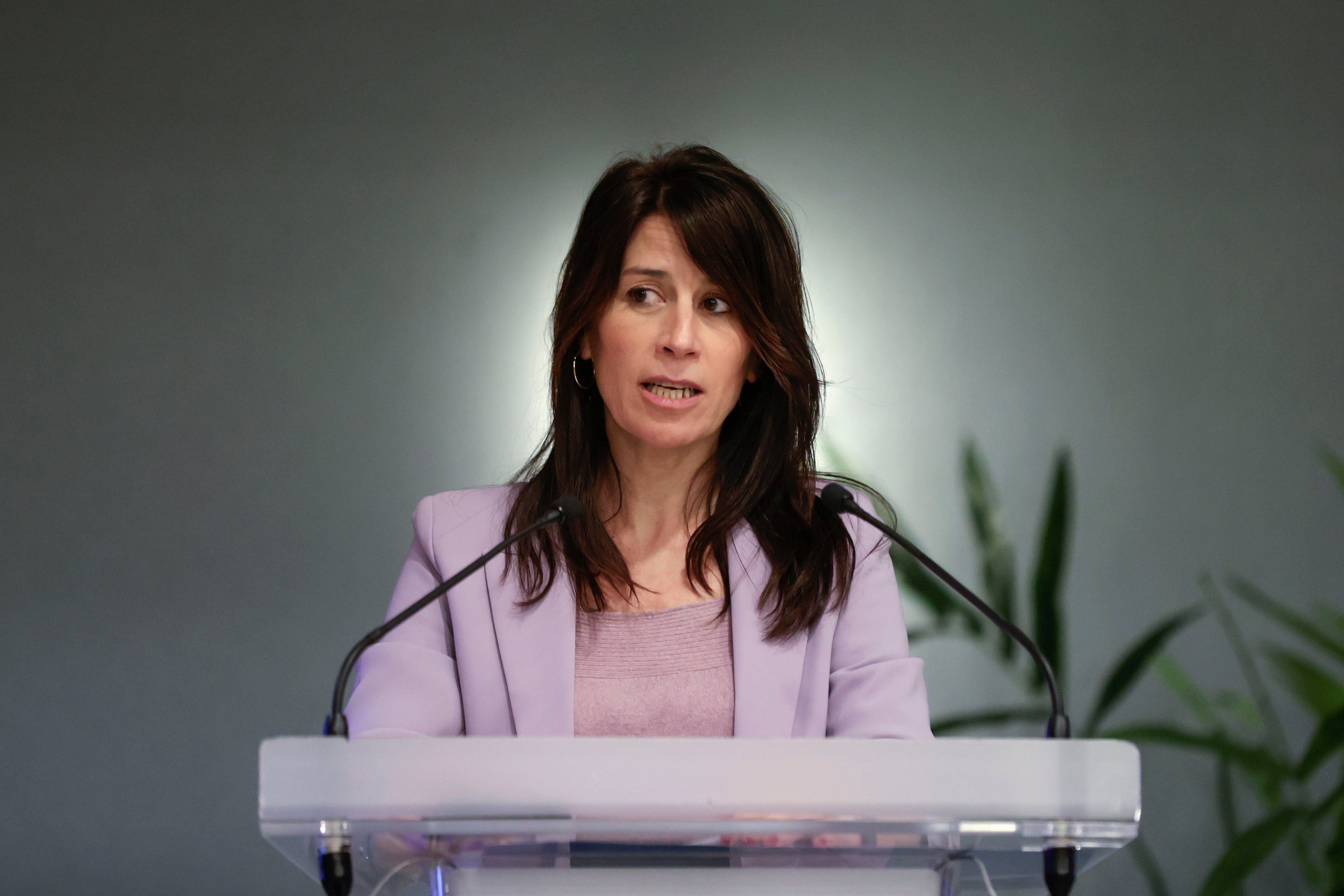 A CORUÑA, 17/04/23.- La conselleira de Vivenda e Planificación de Infraestructuras, María Martínez Allegue, clausura una jornada sobre sostenibilidad e industrialización en la promoción de viviendas. EFE/Cabalar