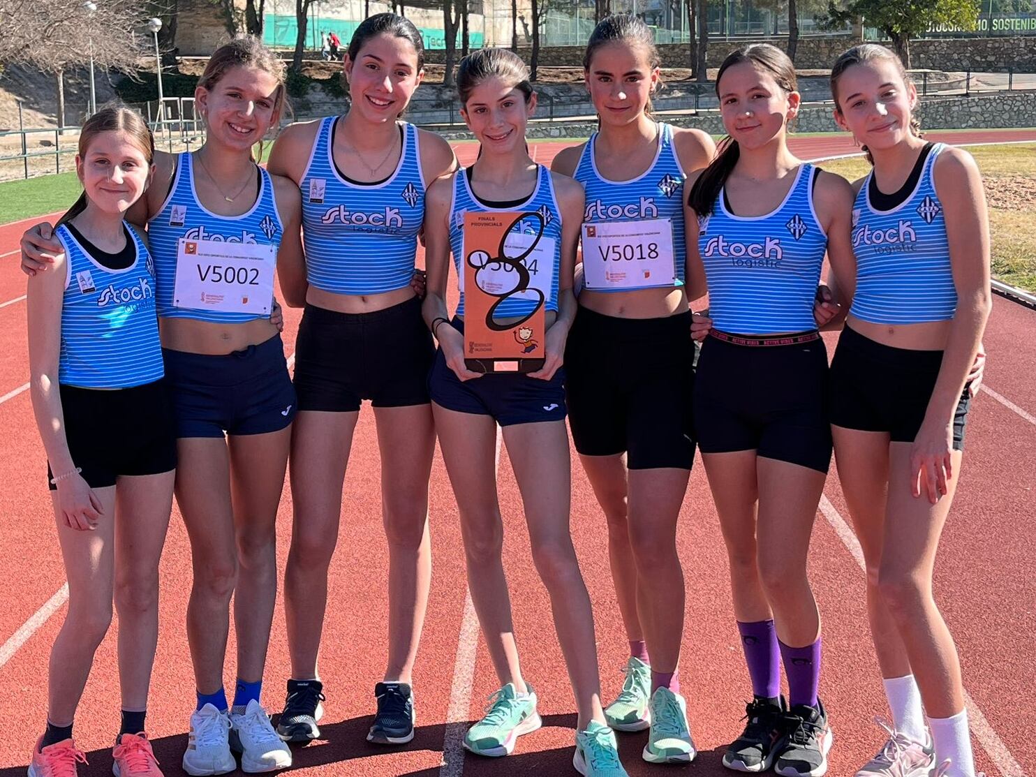 L'equip Sub-14 del CAVA amb el tercer lloc