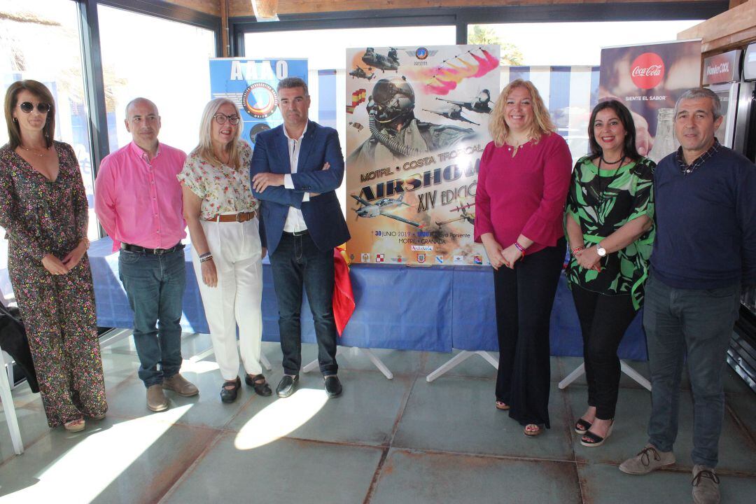 La Asociación Orión de Motril junto con las instituciones colaboradoras presentan el cartel oficial anunciador del Festival Aéreo &quot;Ciudad de Motril&quot;