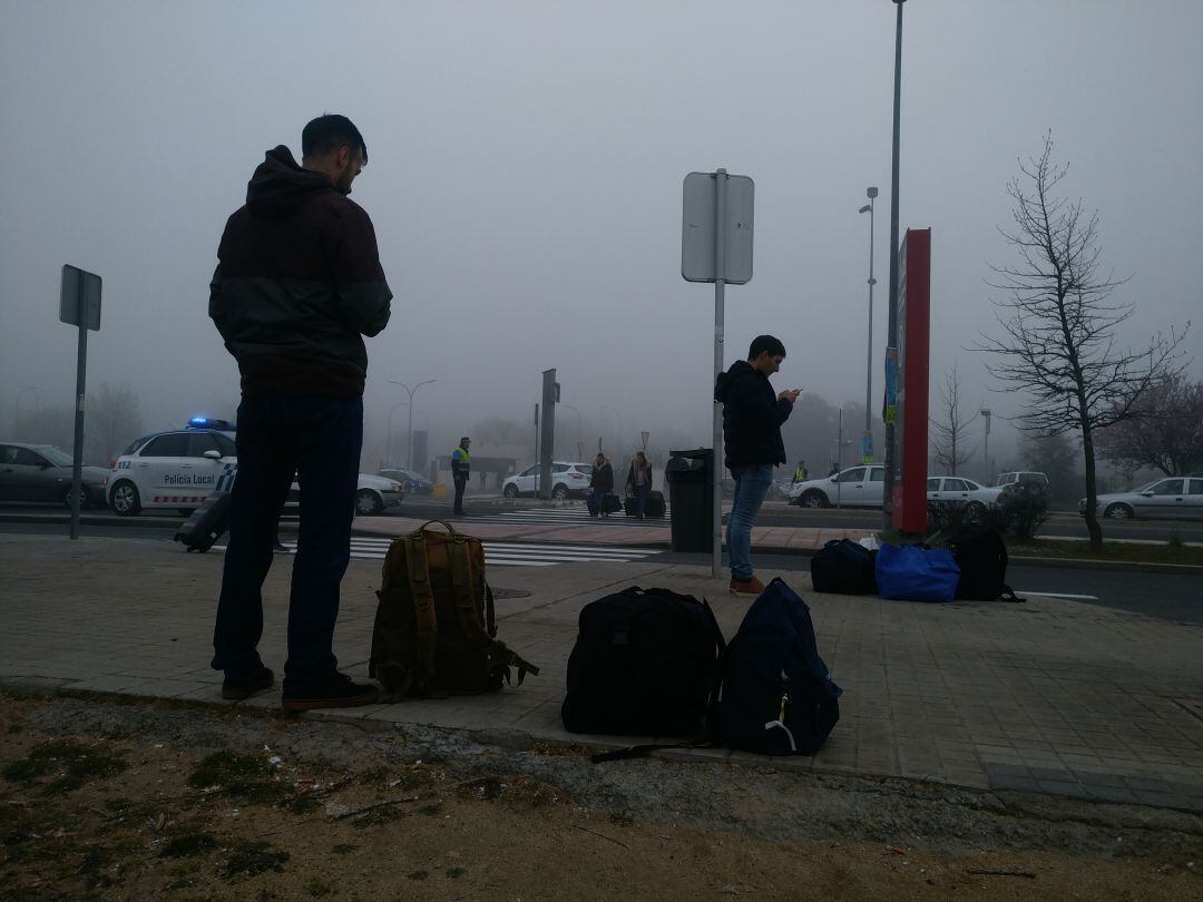 Los alumnos han ido abandonando la Escuela de Policía a lo largo de la mañana
