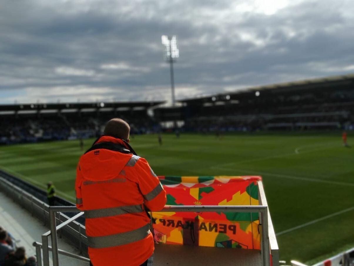 Voluntario de Protección Civil en la Hoya de Huesca