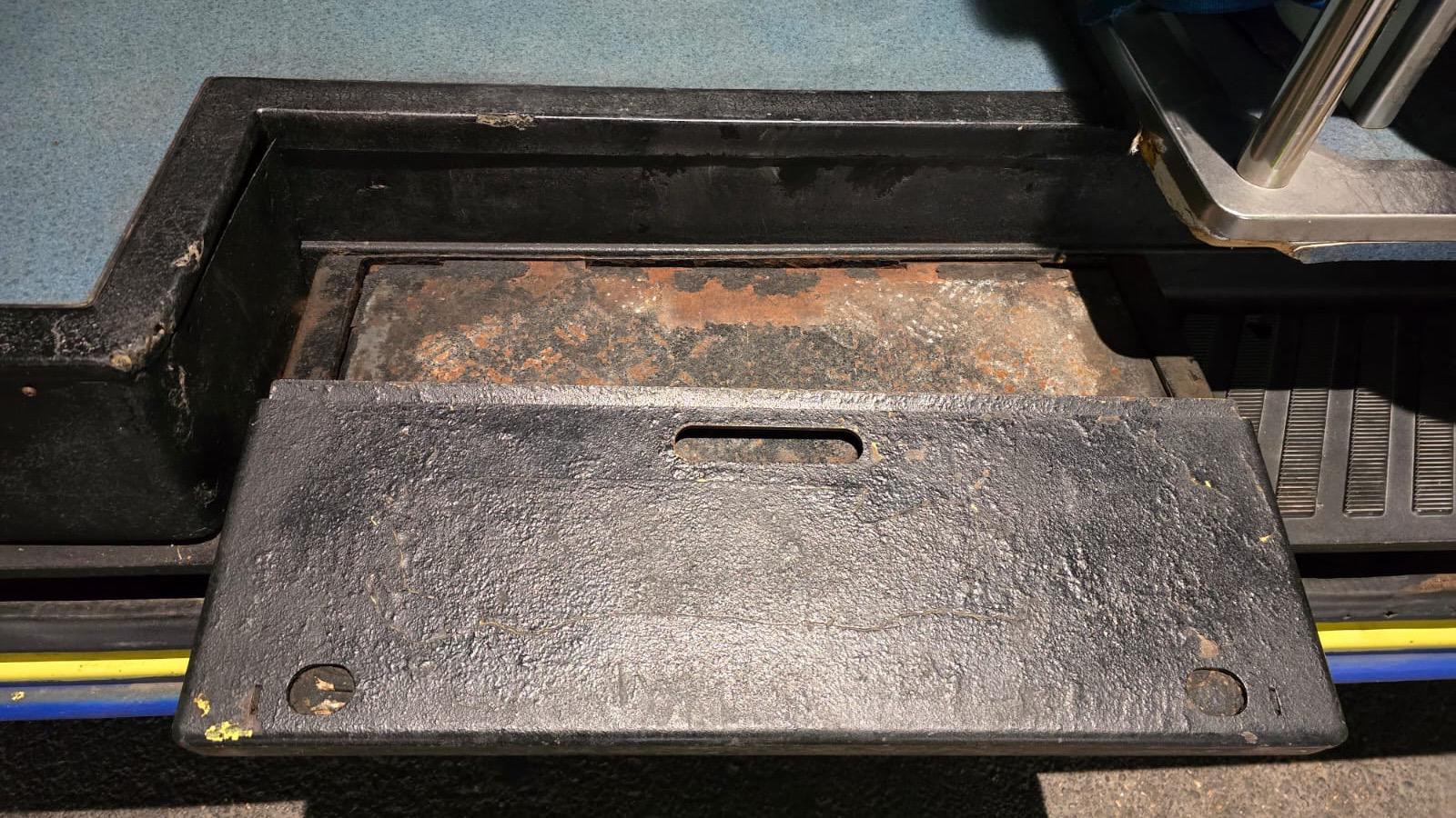 Óxido en partes del vehículo