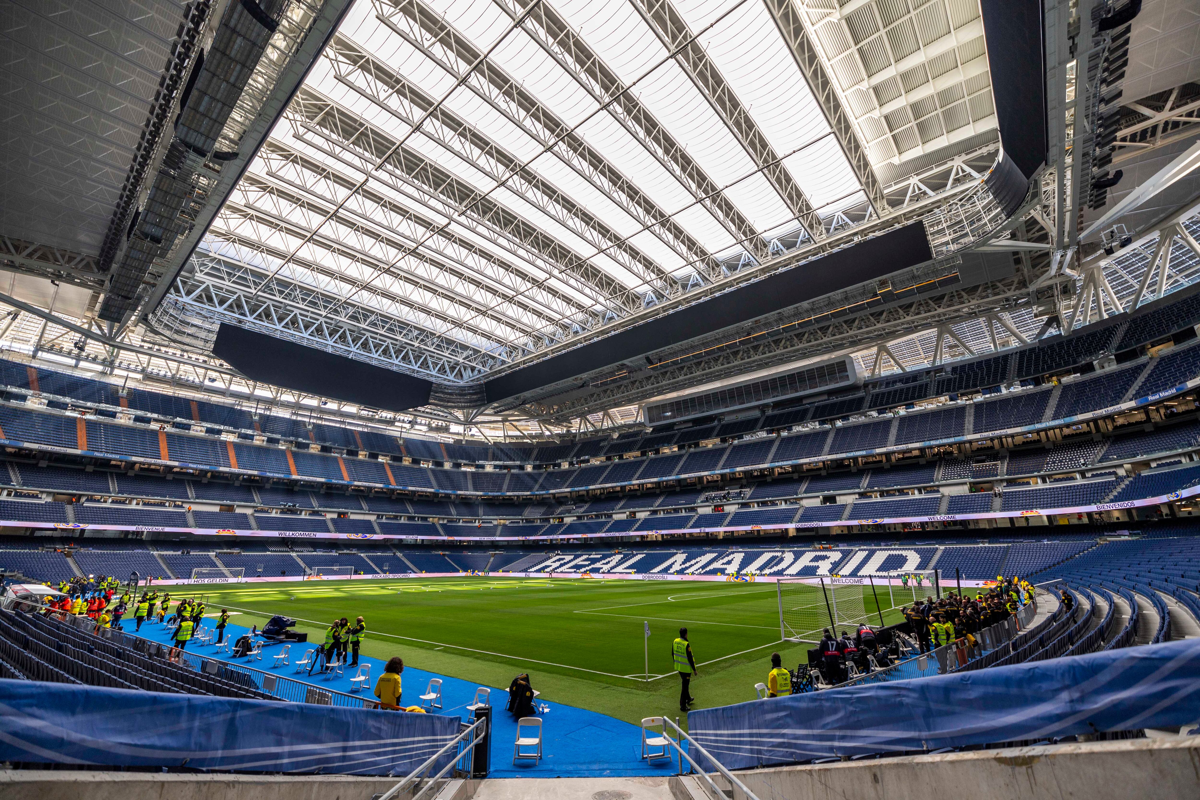 El Estadio Santiago Bernabéu en la previa del encuentro ante la UD Almería. (Photo by David S. Bustamante/Soccrates/Getty Images)