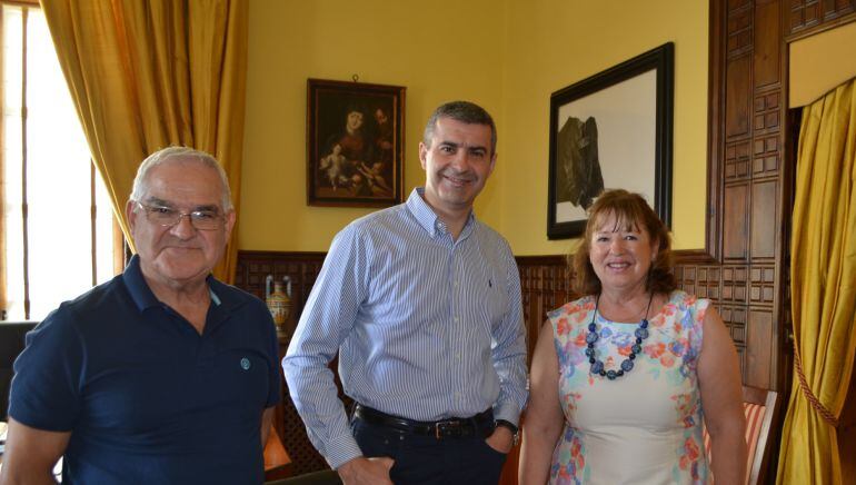 Reunión Álvaro Gutiérrez y Felicidad Oliva