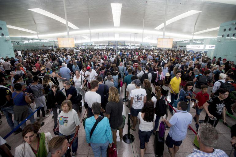 El aeropuerto de Barcelona durante la huelga 