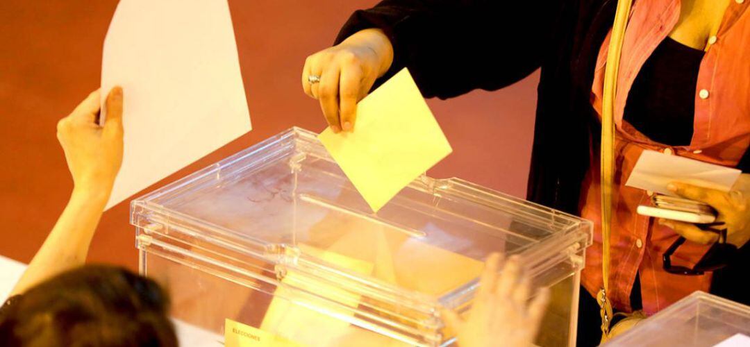 Voto en un colegio electoral de Alcobendas