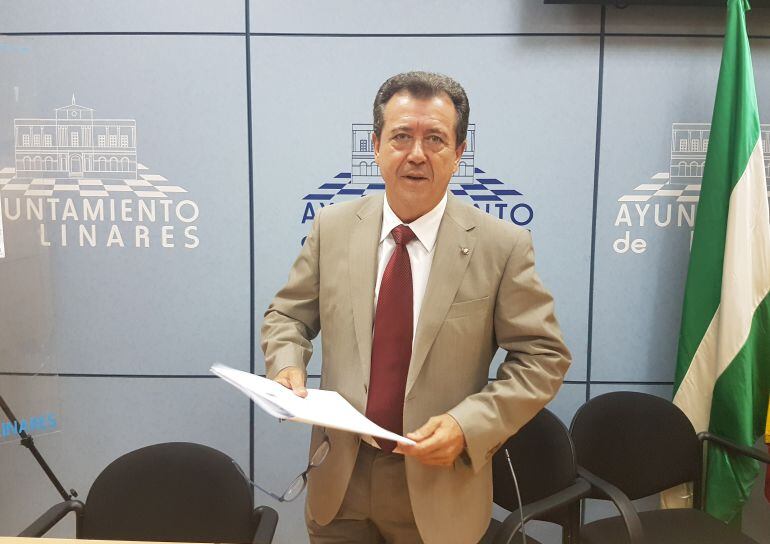 Juan Fernández, alcalde de Linares