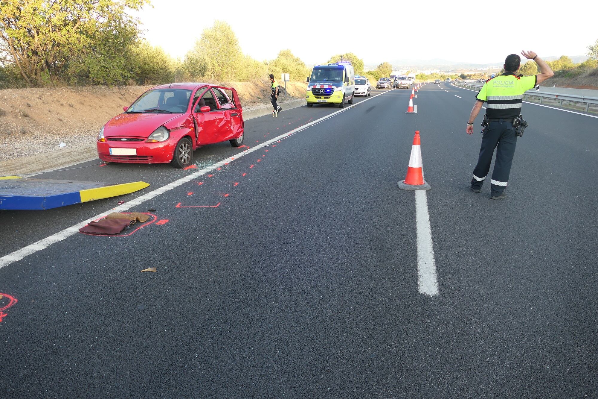 Els Mossos d&#039;Esquadra intervenen en un accident de trànsit.