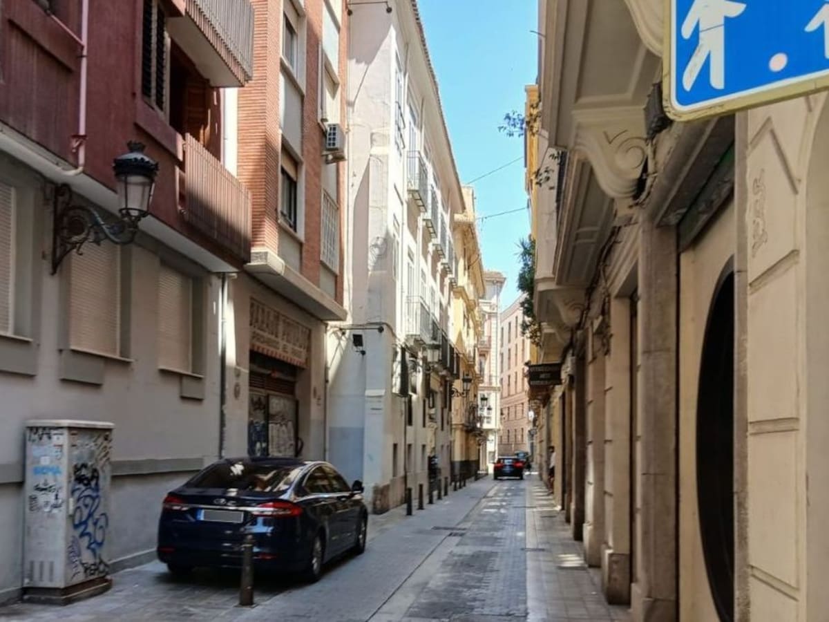 Compromís denuncia que Camps gastó 15.000 euros en 2025 en combustible de su coche oficial como expresident de la Generalitat